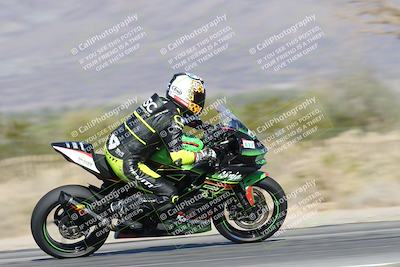 media/Dec-04-2025-Racers Edge (Thu) [[5ebc9f124d]]/3-B Group/5-Session 2 Turn 2 inside Speed Pans/